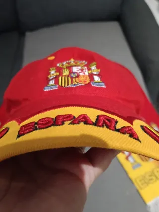 Gorra y Bufanda España