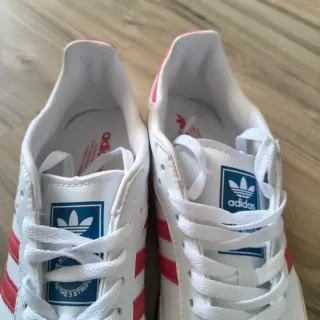 Adidas Samba Scarpe Sportive Bianche e Rosse