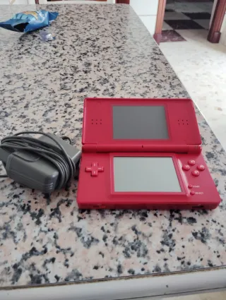 Nintendo DS Rossa Nuova