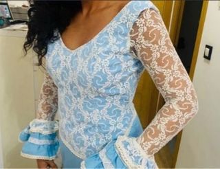 Vestido Flamenca Azul con Encaje Blanco