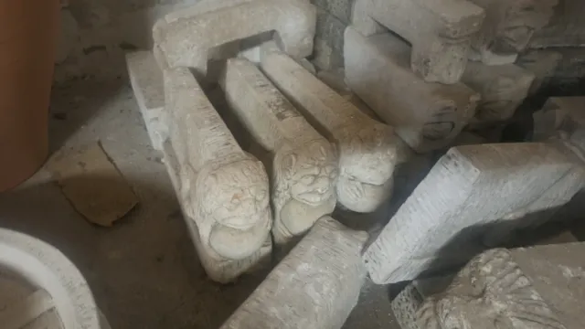 PAREJA DE PIEDRAS PARA JARDINERAS