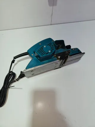 Cepillo Eléctrico Makita