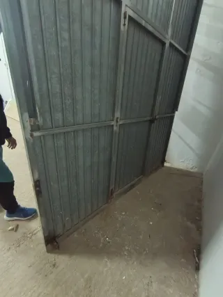 Puerta de garaje metálica