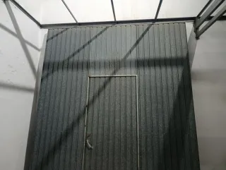 Puerta de garaje metálica