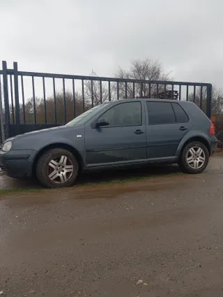 Volkswagen Golf 2003