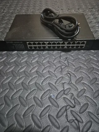 Switch Zyxel GS1900-24