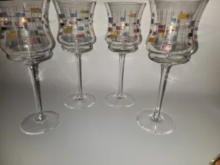 Copas de vino de cristal vintage multicolor