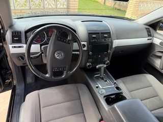 Volkswagen Touareg 2007 R5 Triptonic