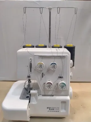 Máquina Overlock Janome My Lock 134D