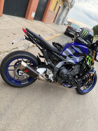 Yamaha MT-09 SP Full Extras