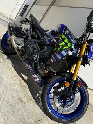 Yamaha MT-09 SP Full Extras