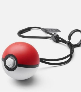 Mando Switch Pokeball