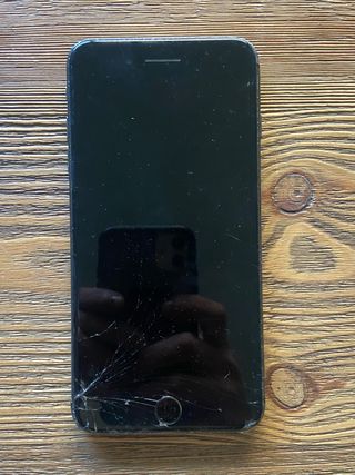 iPhone 8 Plus y Apple Watch S5 Negro