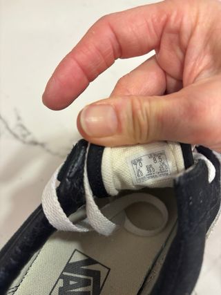 Zapatillas Vans Old Skool Negras Goma