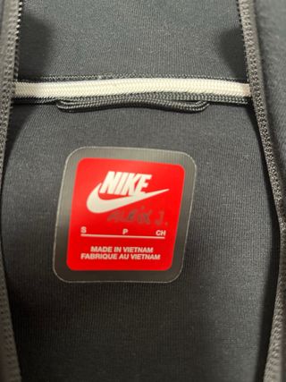 Chaqueta Nike Tech F.C. Barcelona Negra