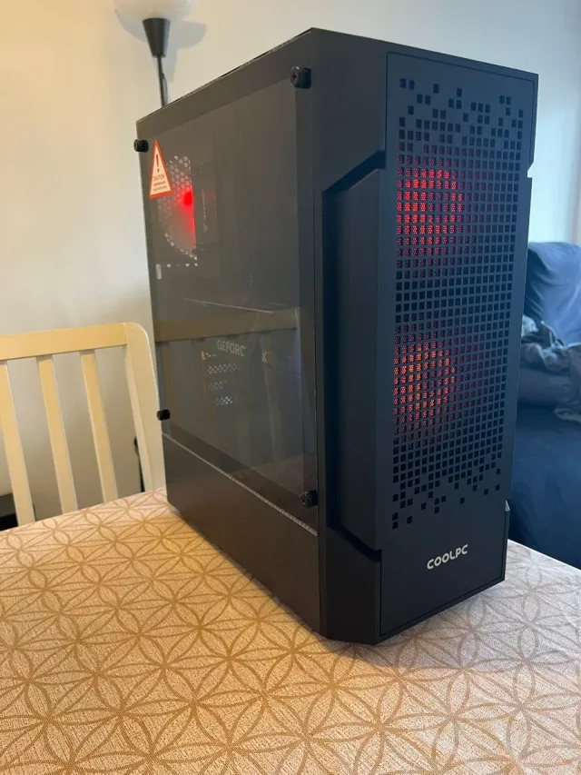 RYZEN 7 5800X / RTX 4060TI / SSD 1TB / 16GB RAM