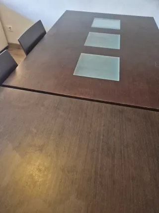 Mesa extensible madera robusta y 4 sillas