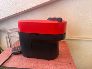 Cafetera Nespresso Vertuo Pop Roja