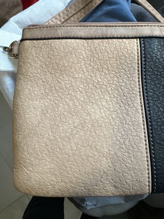 Bolso de mano mujer beige y negro