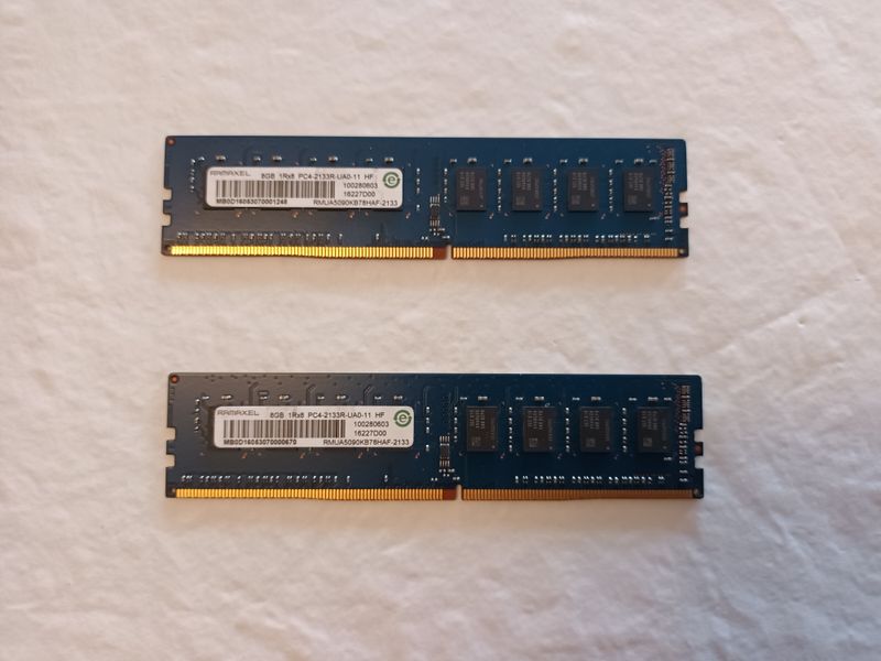 2x RAMAXEL DDR4 8GB PC4-2133R