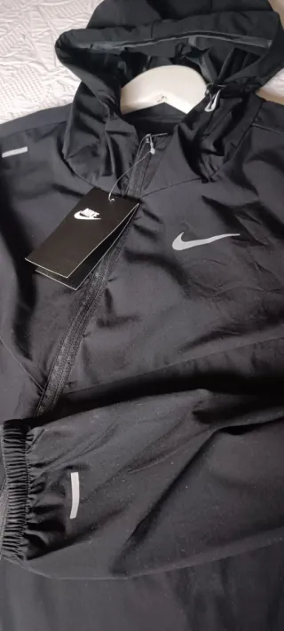 Parka cortavientos Nike M
