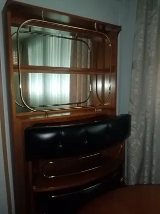 Mueble Bar Madera Espejo Piel Metal