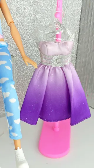 Barbie Articulada con Accesorios