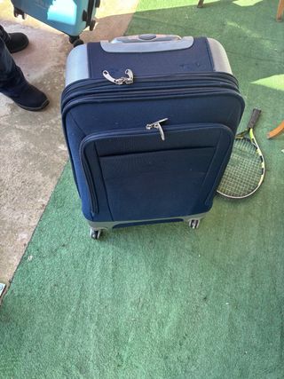 Maleta azul y gris