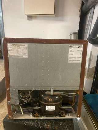 Cinco neveras para reparar