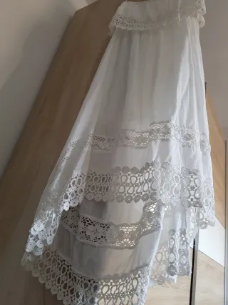 Vestido blanco ibicenco palabra de honor.