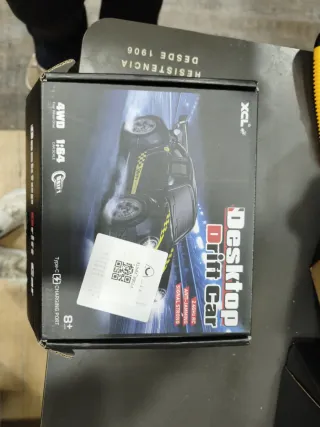 Coche teledirigido y mando