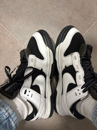 Nike Dunk Low Remastered Panda