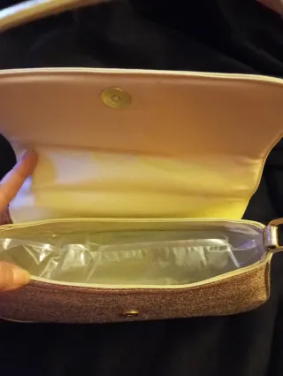 Bolso de fiesta dorado