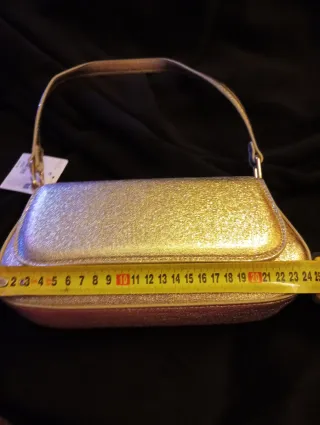 Bolso de fiesta dorado