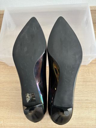 Zapatos salón de charol negro Paco Gil