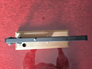 Partidor de almendras y nueces