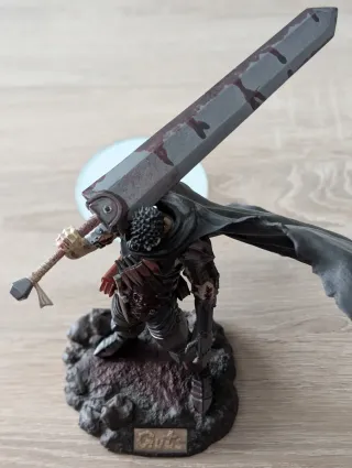 Figura Berserk ART OF WAR Guts Black Swordman.