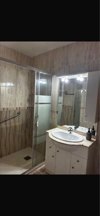 Habitación alquiler chicas estudiantes upct