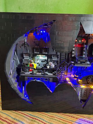 Batcueva de lego con set de luz