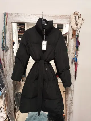 Plumas o Anorak Mango Negro Repelente al Agua