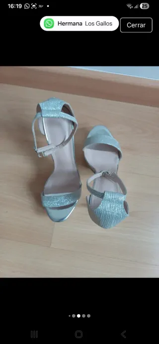 Sandalias de tacón plateadas