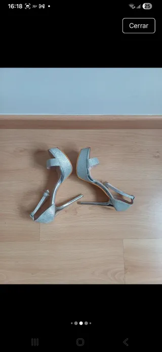 Sandalias de tacón plateadas