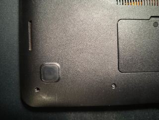 Portátil Asus F555L 8GB RAM 1TB HDD + 265GB SSD