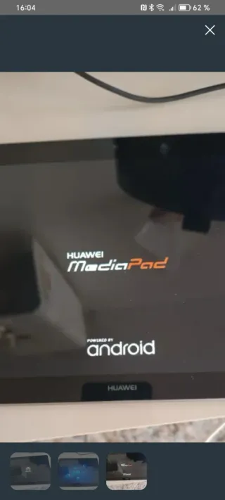 Tablet Huawei MediaPad T3 10 Negra, con su caja.