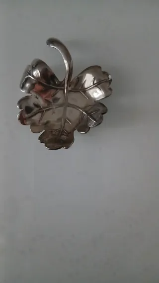 Foglia decorativa in metallo