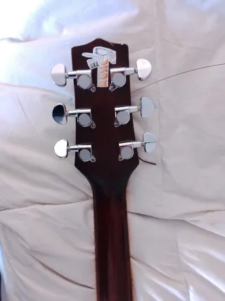 Guitarra Acústica Marrón