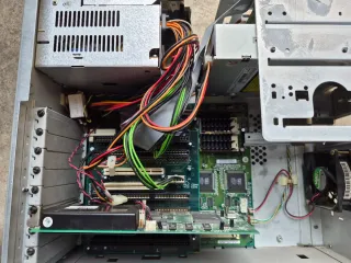 Pentium 133MHz IBM Intel Inside