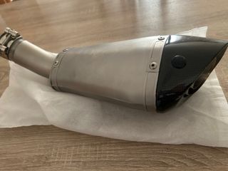 Escape de moto carbono