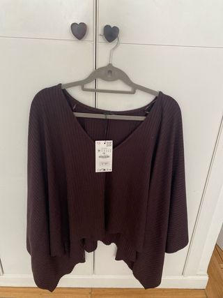 Poncho Zara Morado Talla Única