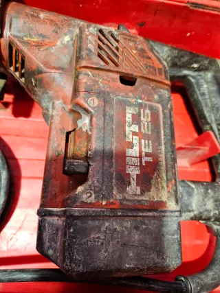 Taladro percutor HILTI TE 25